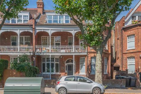 Queens Avenue, London, N10
