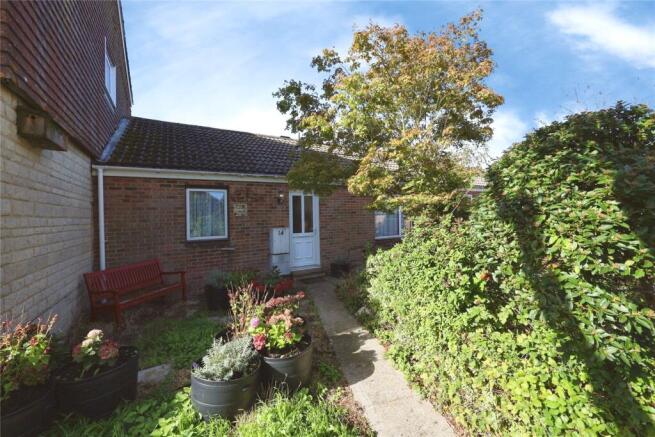 Fleet Way, Shalfleet, Newport, Isle of Wight, PO30 photo 4