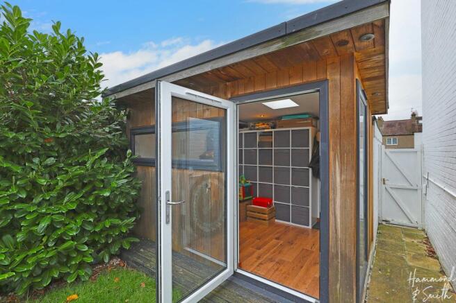 Cabin/Office space
