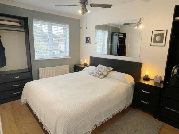 Bed 1.JPG