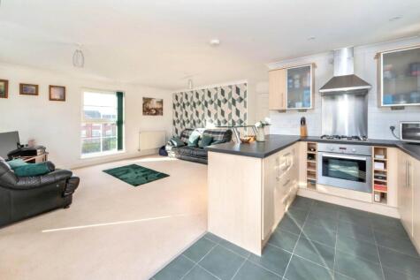 Godfrey Gardens, Chartham