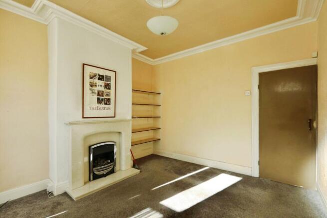 3 bed Terraced for sale Image 4