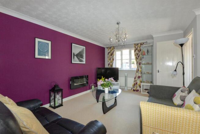 Living Room 1.jpg