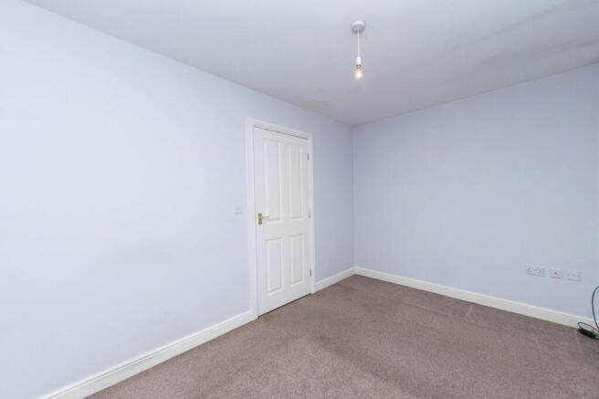 2 bed Town House for sale Image 12