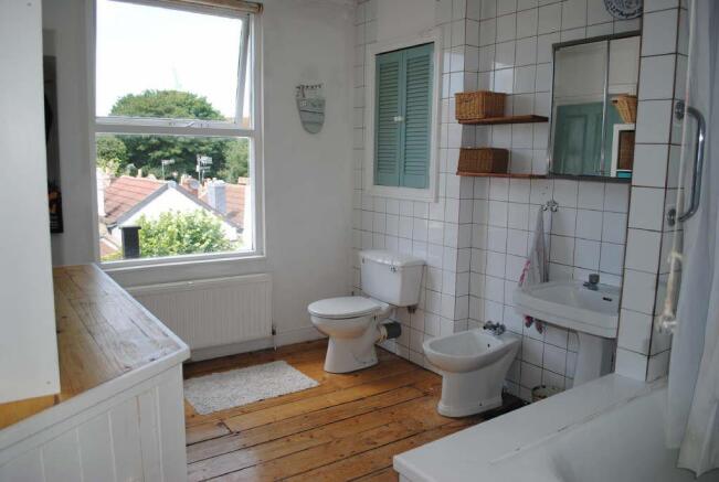 Photo 9
