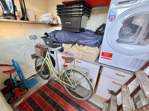 Utility/Store