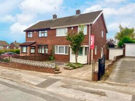 27, Moorlands Crescent, Whiston, Rotherham S60 4AW