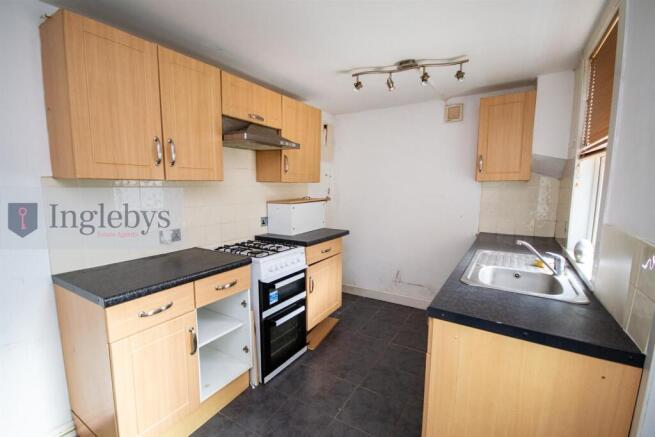 2 bed Terraced for sale Image 5