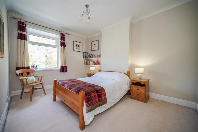 BED 2.jpg