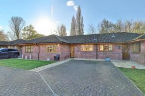 14, Windsor Drive, Bristol BS48 1TP
