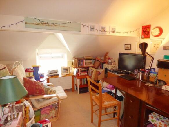 Photo 10