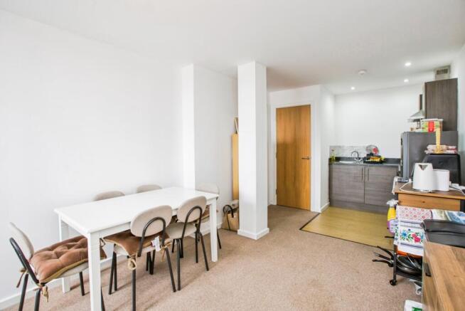 1 bed Flat for sale Image 8