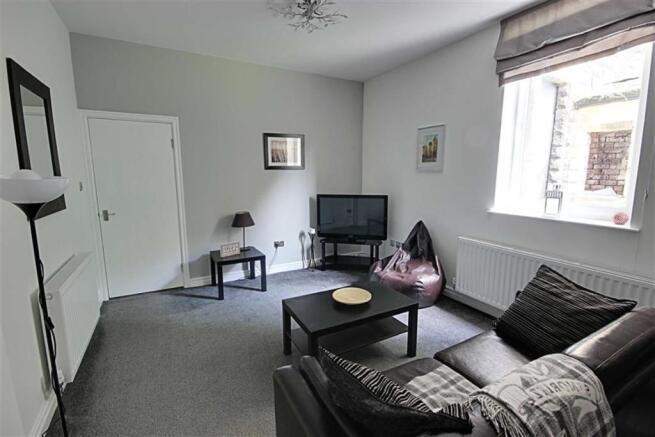 Lounge/ Kitchen