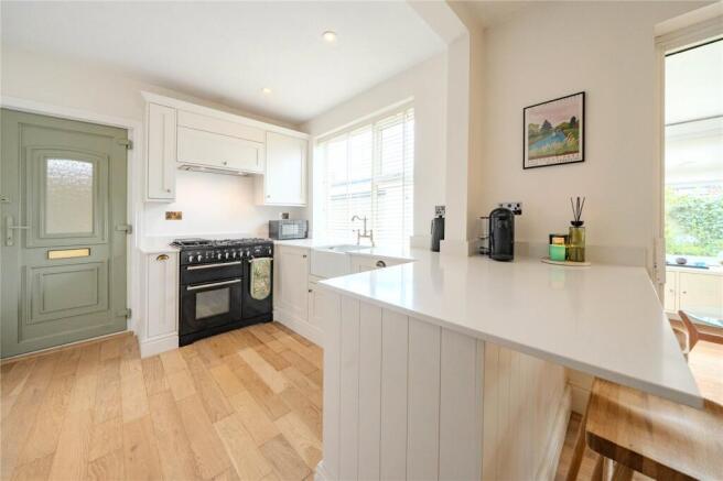 3 bed Semi-Detached for sale Image 4