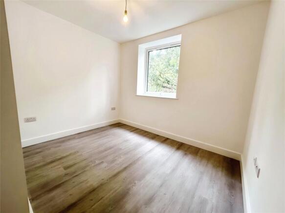 2 bed Apartment for sale Image 8