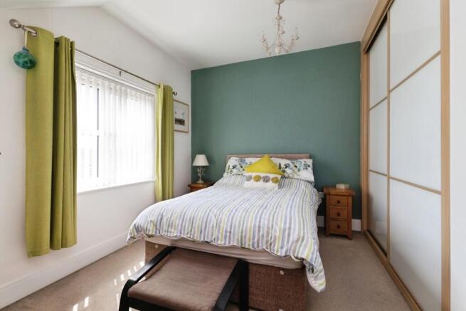 3 bed Town House for sale Image 12
