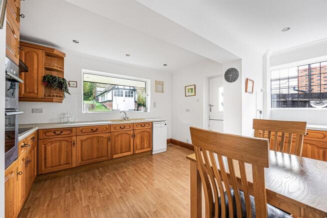 Kitchen/Breakfast Ro