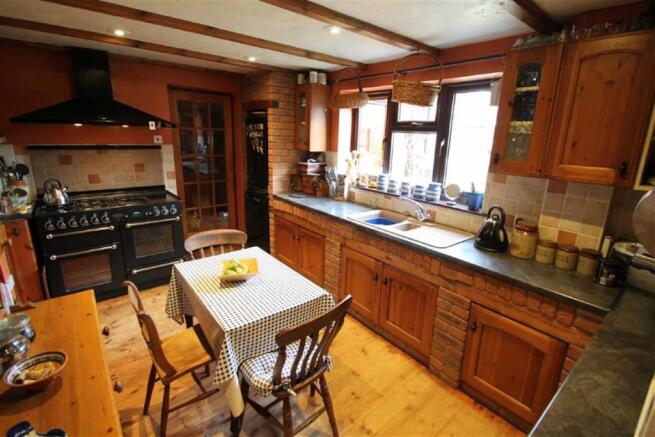 Kitchen / Breakfast Room