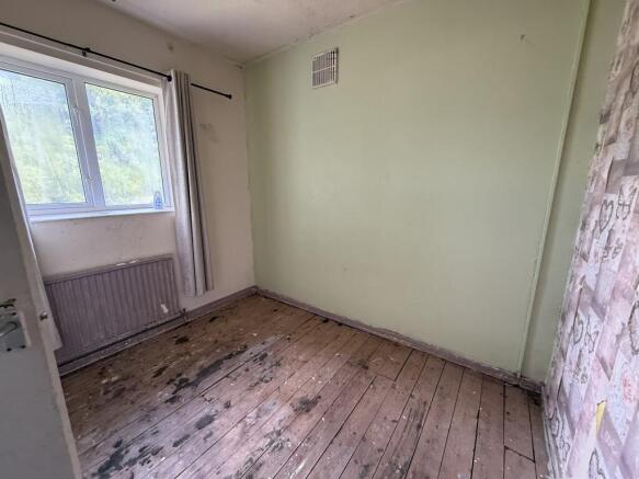 3 bed Semi-Detached for sale Image 8