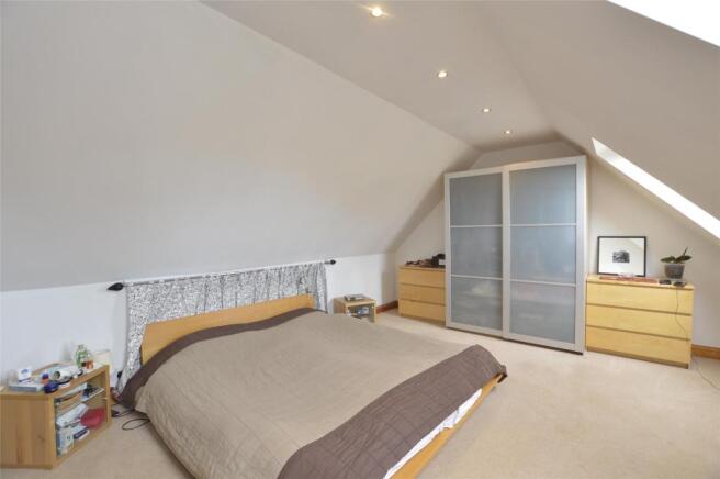 Msaster Bedroom