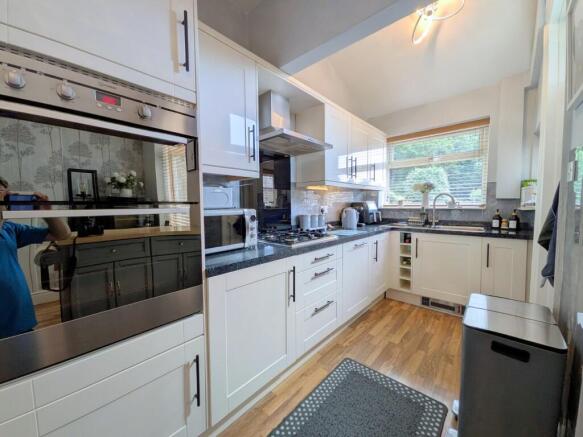 4 bed Terraced for sale Image 6