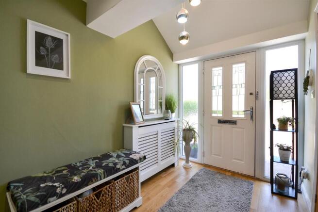 Shelford Road, Radcliffe-On-Trent, Nottingham photo 4