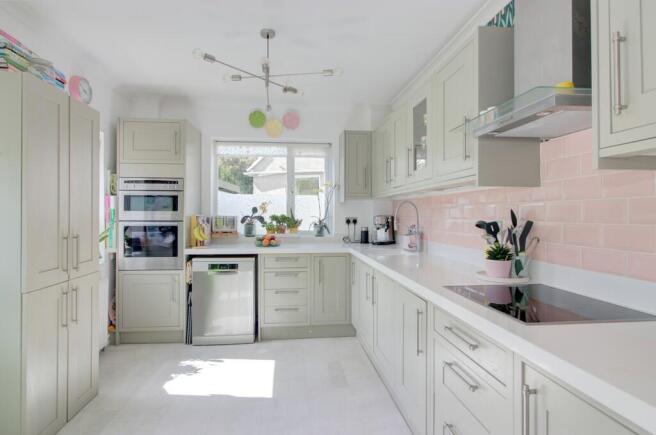 9 clydesdale rd21