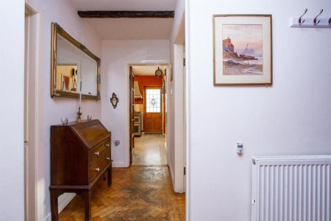 Hallway.jpg