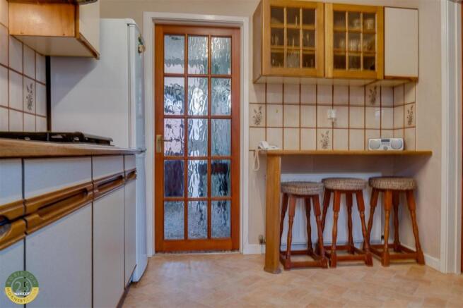 Kitchen 4.jpg