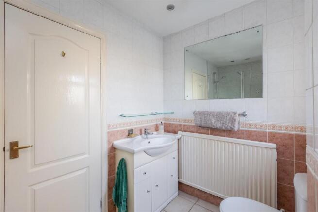 The Orchards 3 Shower Room-1.jpg