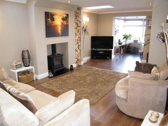 Lounge 1