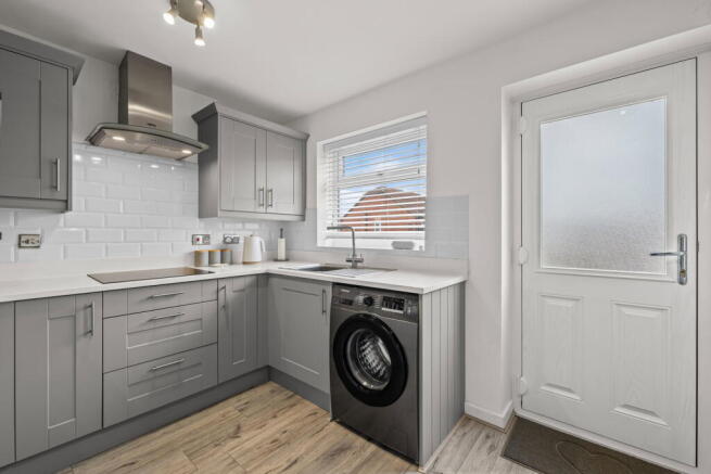 2 bed Semi-Detached for sale Image 10