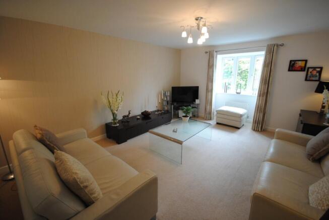 Lounge 1