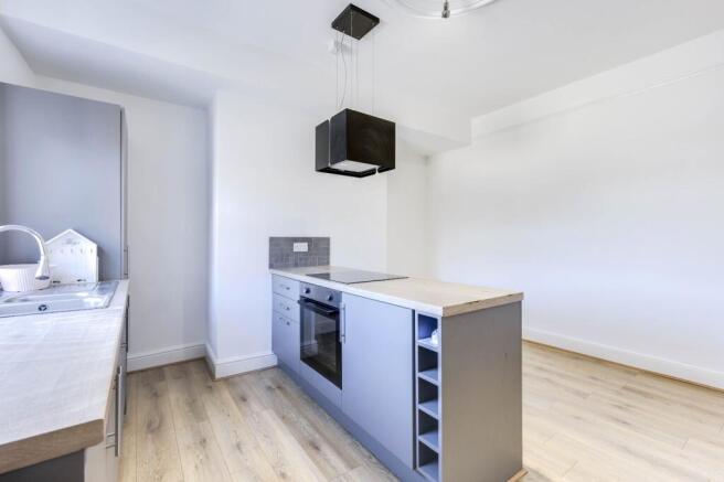 3 bed Semi-Detached for sale Image 5
