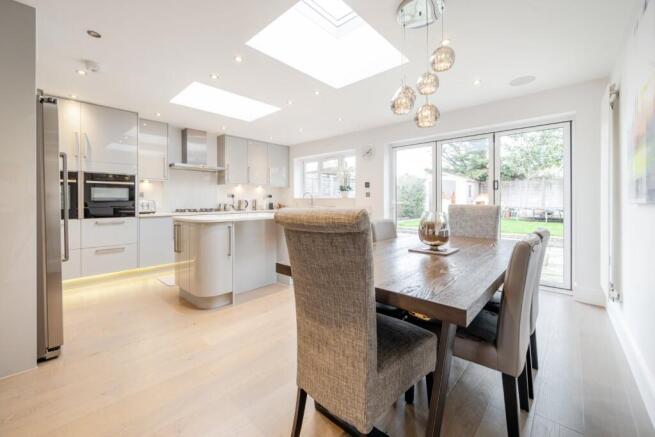Dining/Kitchen