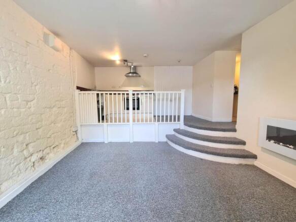 Flat 3 open plan liv