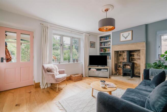 Living Room-2.jpg