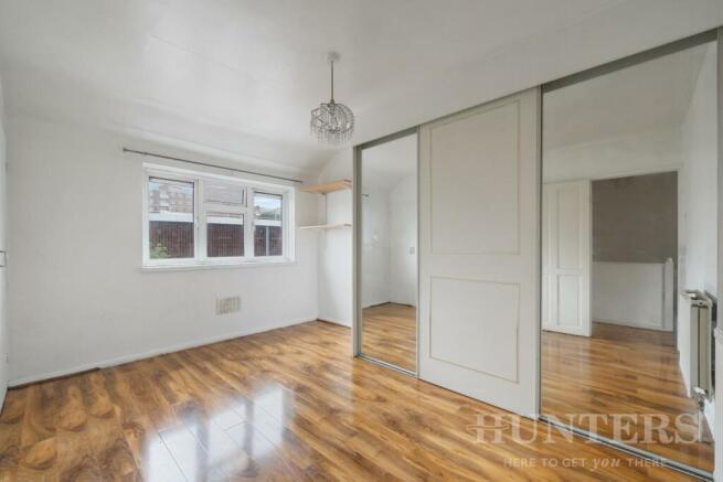 Flat 18, Penshurst Road  N17 8BT-3.jpg