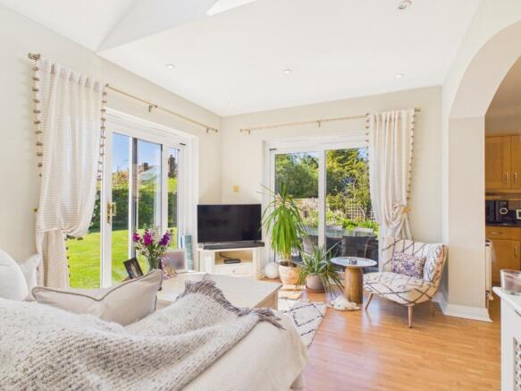 Manor Green, North Frodingham, Driffield,  YO25 8JH photo 4