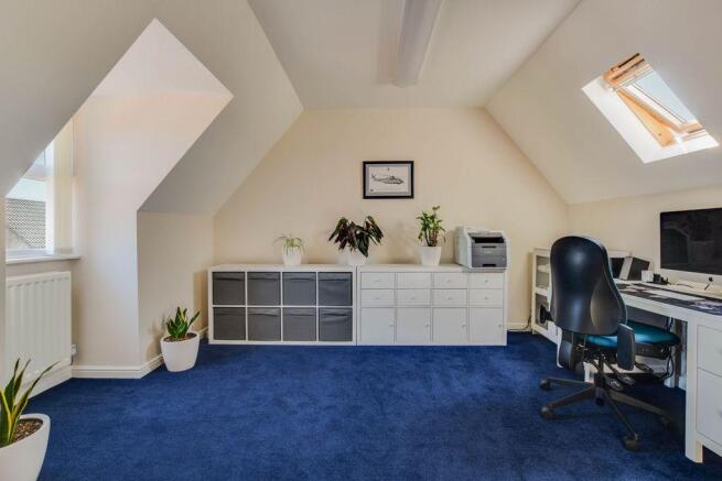 Bedroom 4 (Double)
