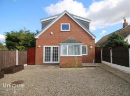 66, Ullswater Avenue, Fleetwood FY7 8PX