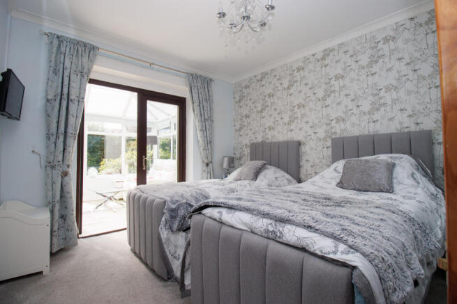 2 bed Detached Bungalow for sale Image 10
