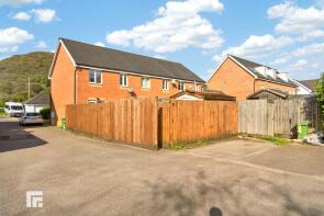 6, Clos Llewellyn, Cardiff CF15 7AT