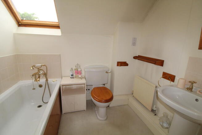 Photo 3