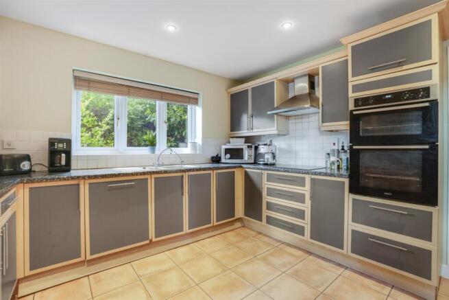 The Ryding, Shenley Brook End, Milton Keynes photo 4