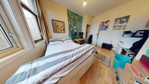 9a, The Crescent, Woodhouse, Leeds LS6 2NW