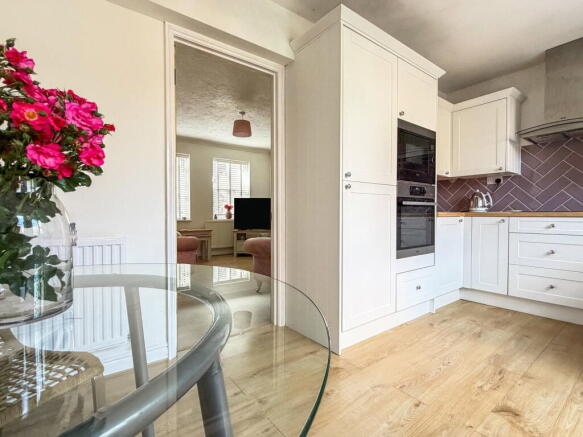 2 bed Terraced for sale Image 4
