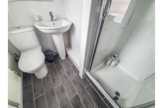 Master En-suite