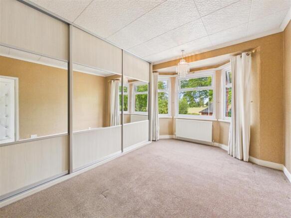 3 bed Semi-Detached for sale Image 8