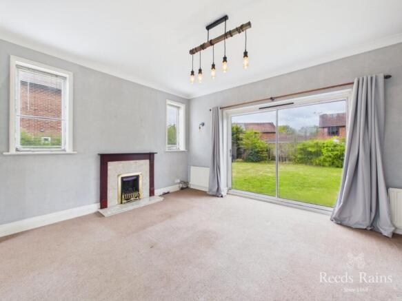 4 bed Detached for sale Image 12